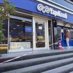 esenyurtta-yapi-kredi-bankasi-subesine-silahli-saldiri-FNmjfEPL.jpg