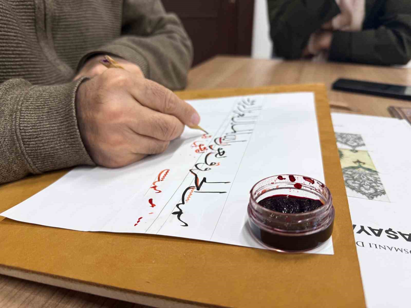 esenyurtta yeni hattatlar yetisiyor 1 HEJ5VTqy
