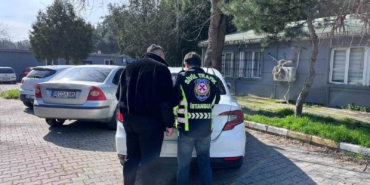 esenyurtta-yol-verme-tartismasinda-aractan-inen-surucu-ve-yolcuya-para-cezasi-JLARTIsZ.jpg