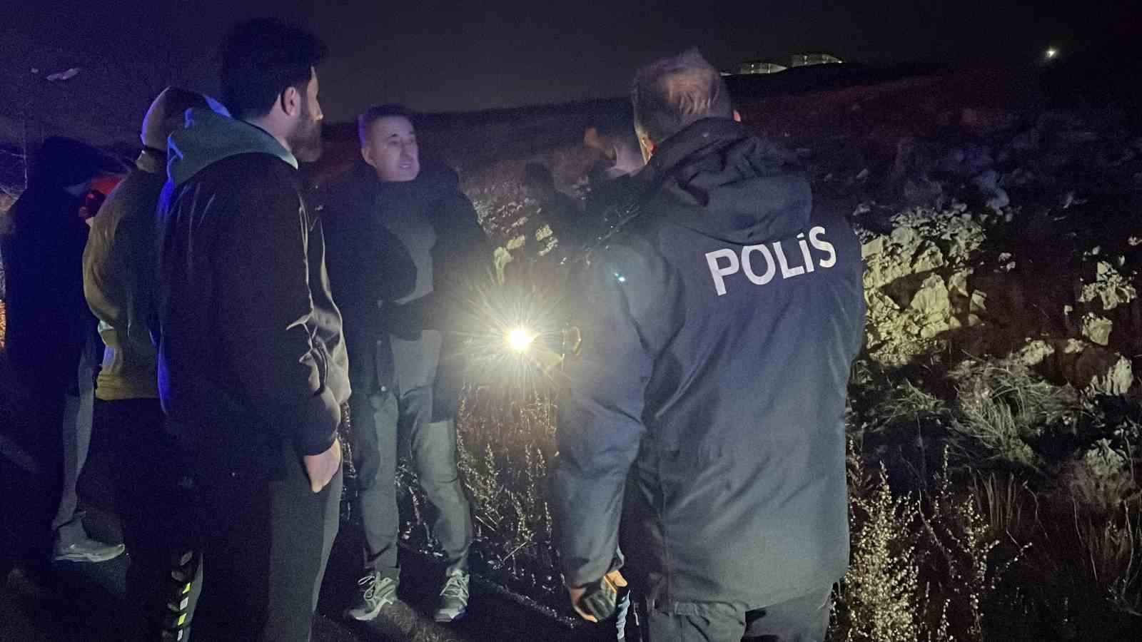 esi arac carpmasi sonucu oldu olay yerinden ayrilan kocasi polise ot topluyorduk dedi 2 rXCLGC2i