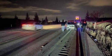 esi-arac-carpmasi-sonucu-oldu-olay-yerinden-ayrilan-kocasi-polise-ot-topluyorduk-dedi-OiEIzi5Z.jpg