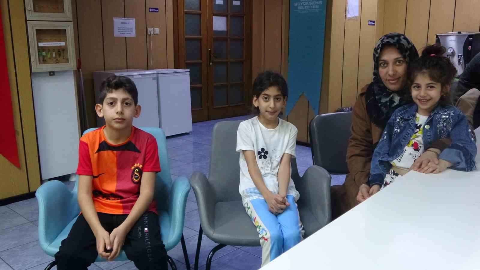 esi cezaevine giren kadin cocuklariyla birlikte hastane mescidine sigindi 1