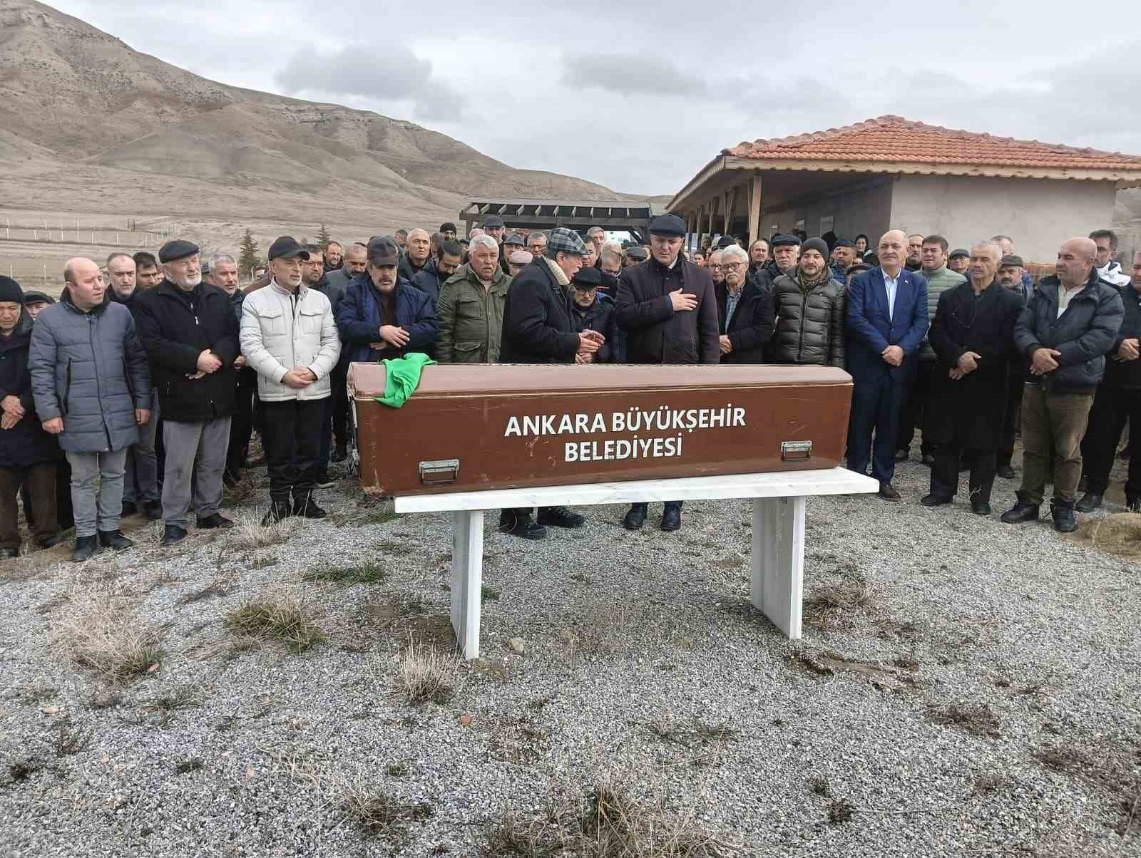 esi eski damadi tarafindan oldurulen adam bana da iki el ates etti ama kursunlar