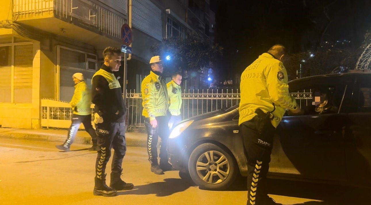 esim gelmeden aractan inmem dedi 145 promil alkollu cikti 0 RJJqLwR8