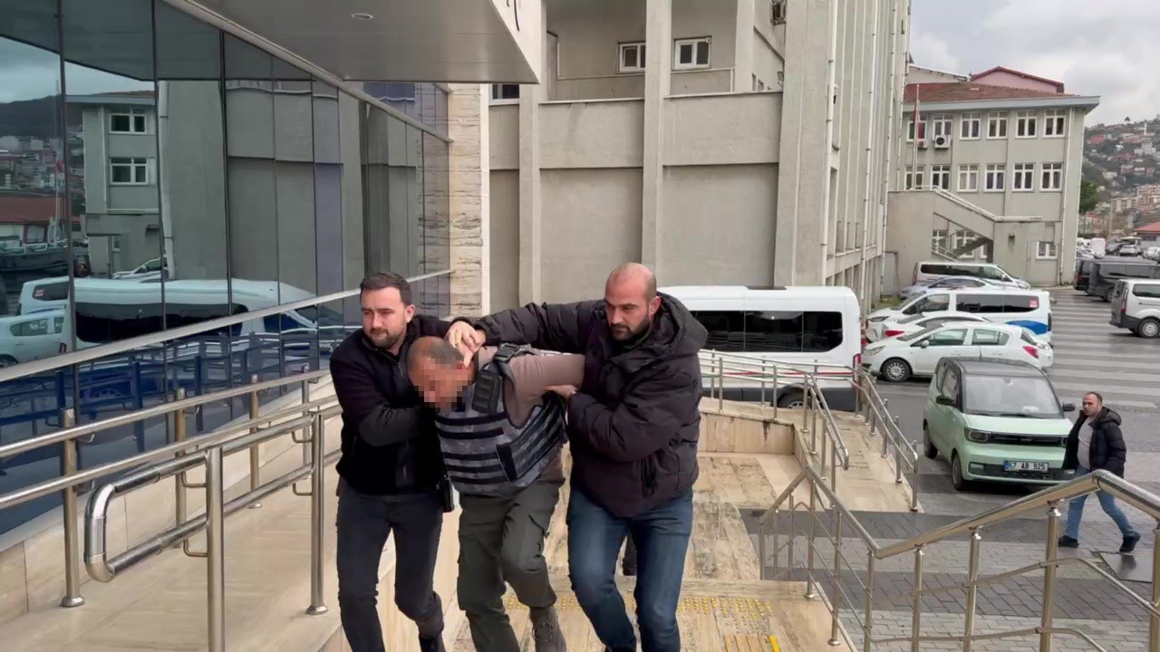 esime neden baktin diyen genci olduren zanli tutuklandi 0 uB6lvYQ2