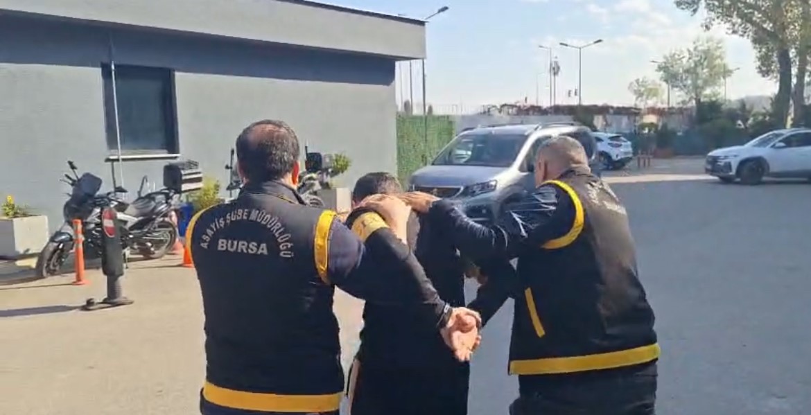 esini 45 yerinden bicaklayan cani koca tutuklandi 1 bADyq6I8