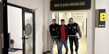 esini-8-bicak-darbesiyle-oldurup-kardesini-aramis-hakkini-helal-et-binnur-oldu-nrePuH7t.jpg