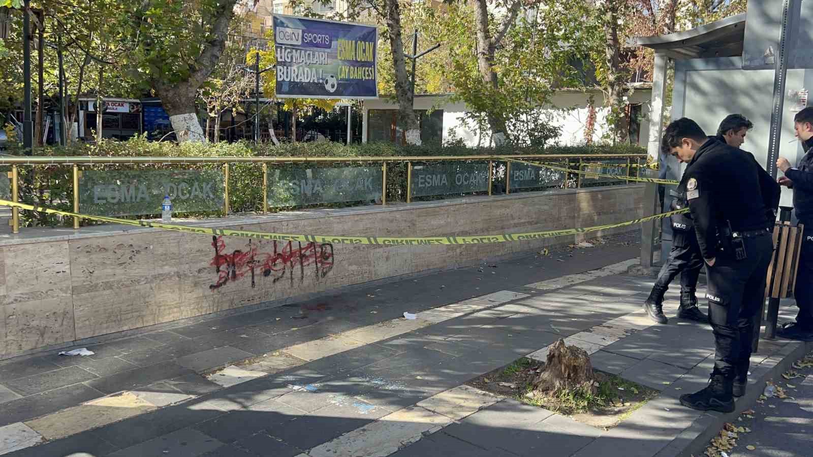 Eşini rahatsız eden adama tuzak kurup ayağından kurşunladı 7 esini rahatsiz eden adama tuzak kurup ayagindan kursunladi 3 TEdOClKZ