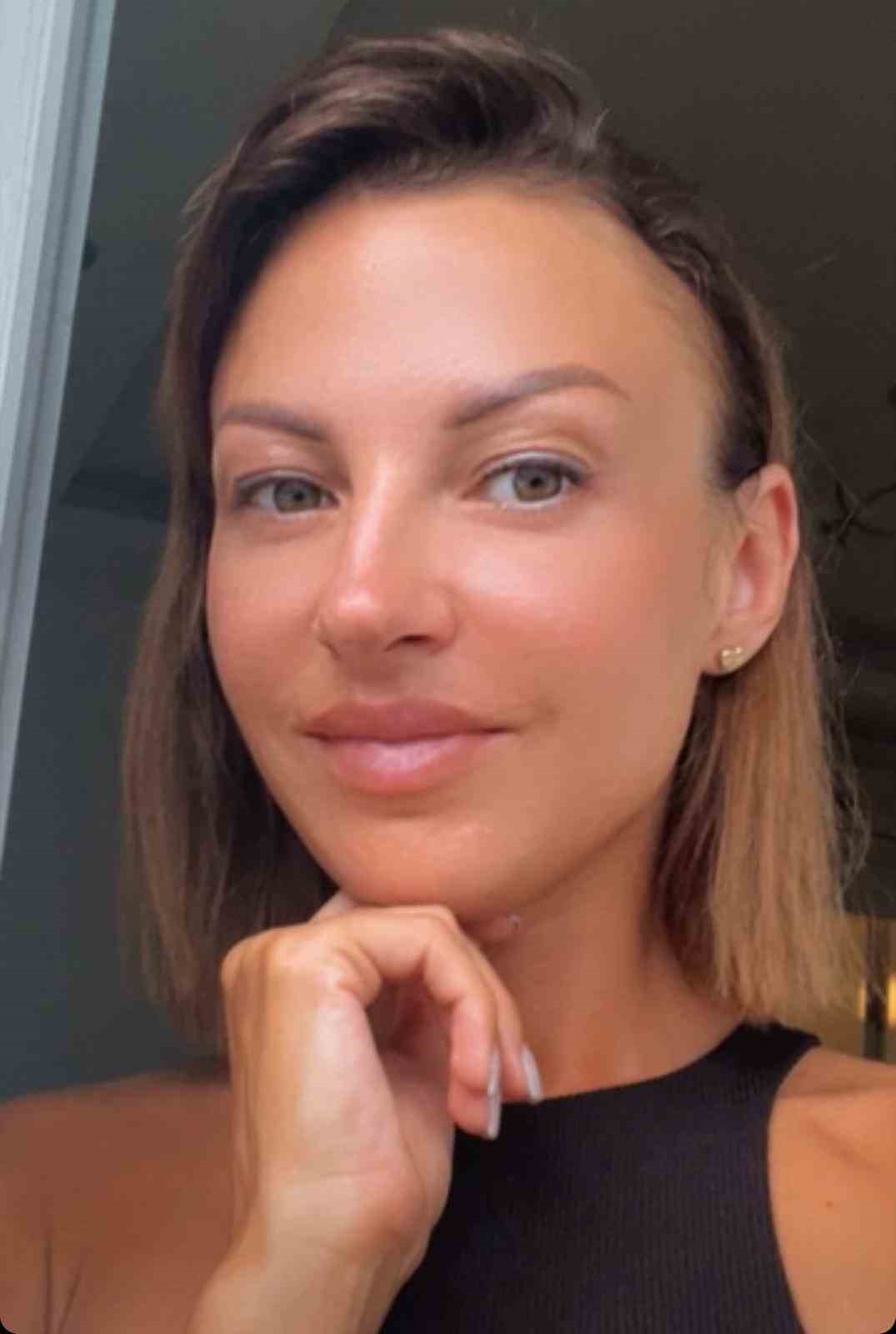 esini sokak ortasinda sopayla darbettigi iddia edilen saniga 19 yil hapis 6 MDV6T9R4