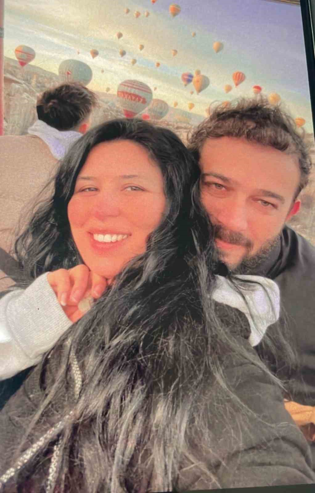 esini telefonuna icisleri bakanim diye kaydetmis 2 r2lImGfO