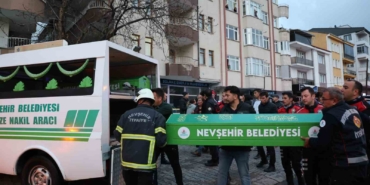esini-telefonuna-icisleri-bakanim-diye-kaydetmis-wscKwxnj.jpg