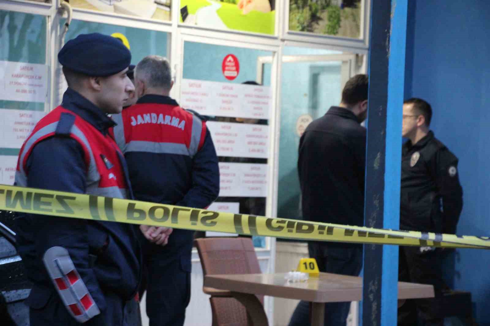 esini ve mhp ilce baskanini olduren emekli polis adliyeye sevk edildi 5 ldceGym3