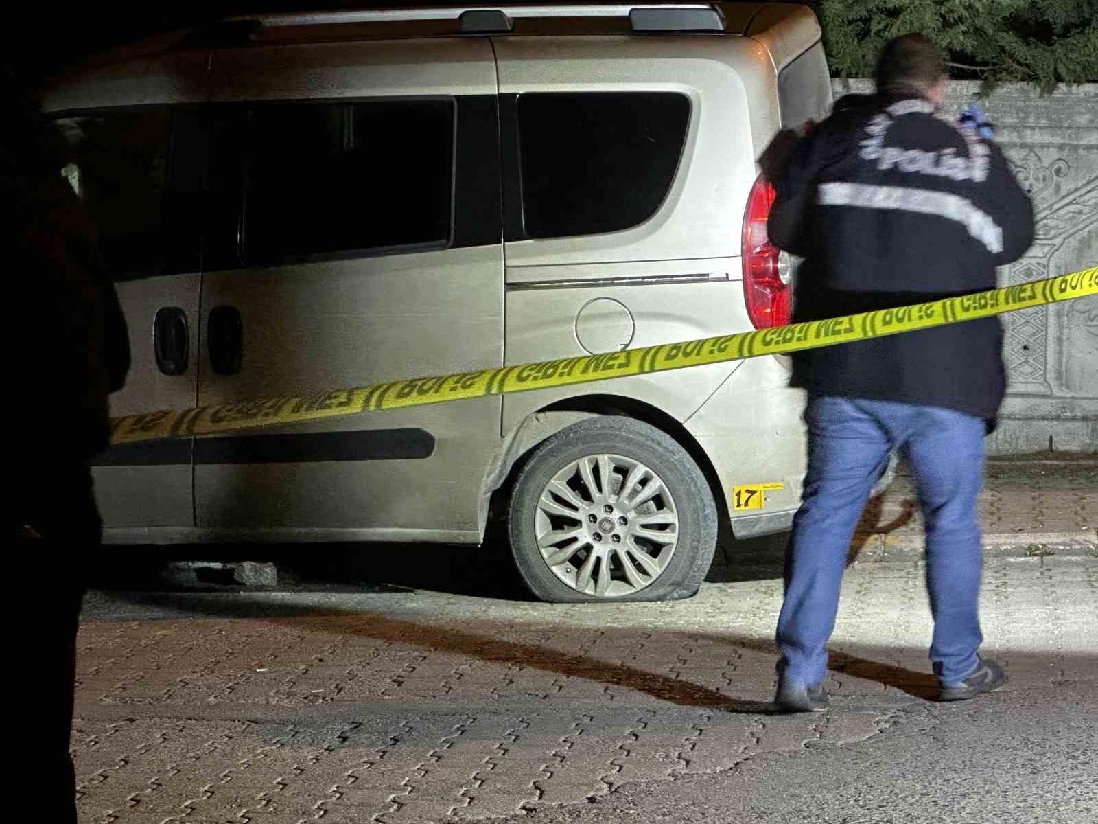 Eşinin KADES ihbarıyla eve gelen polislere ateş açtı 7 esinin kades ihbariyla eve gelen polislere ates acti 3 mUNlKDOC
