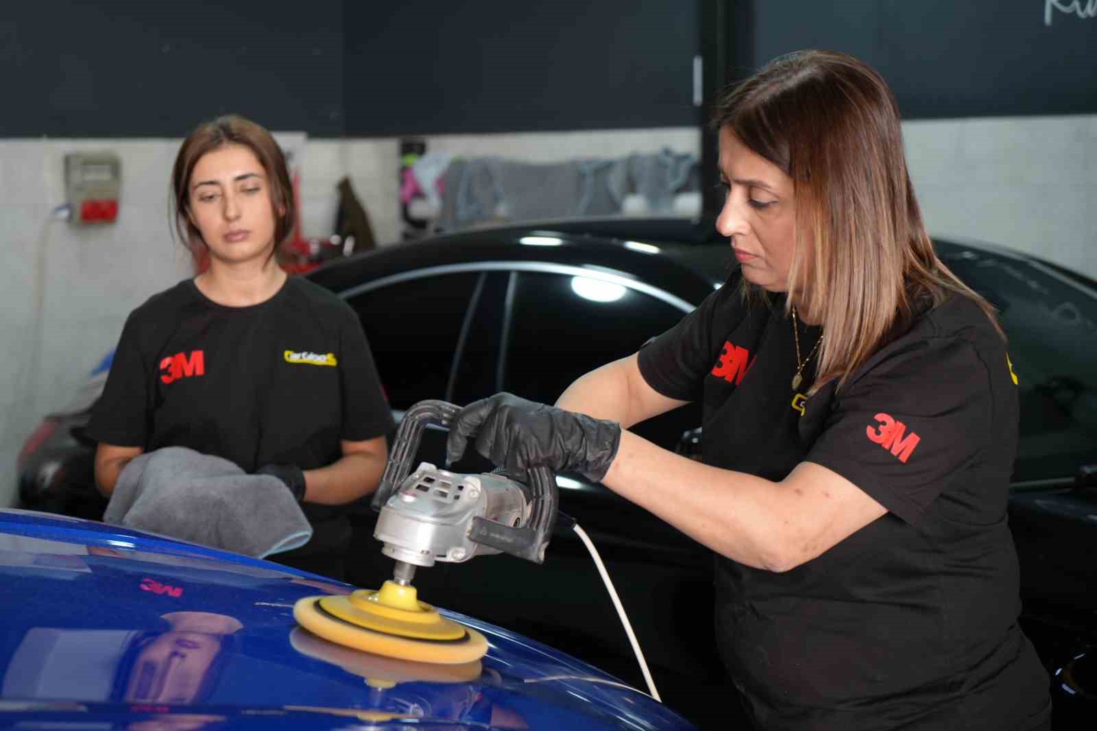 Eşinin yanında çırak olarak başladı, müşterilerin vazgeçilmez ’Nurgül ustası’ oldu 6 esinin yaninda cirak olarak basladi musterilerin vazgecilmez nurgul ustasi oldu 2 ZppXUbLr
