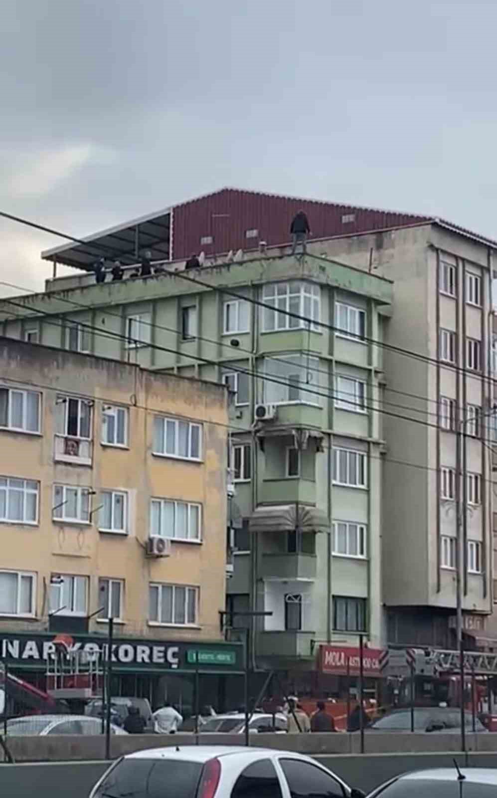esiyle kavga edince barismak icin intihara kalkisti 3 ryK44U1D