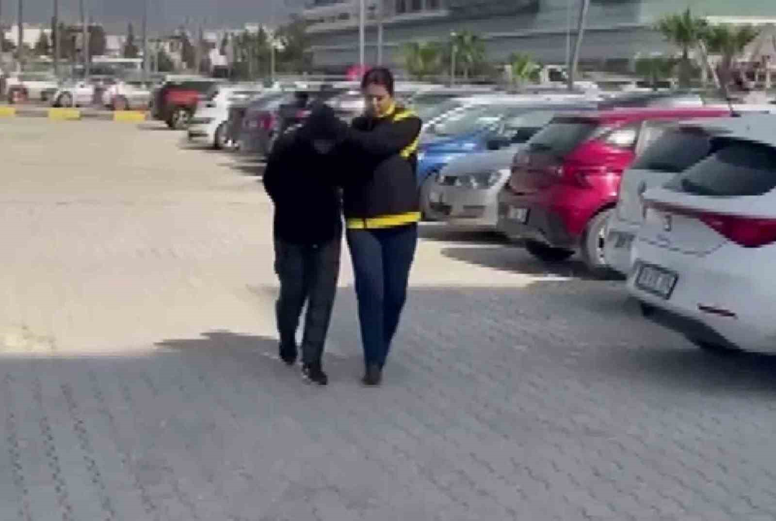 esiyle yasadigi tartismada elindeki pompali tufek ates alan sahis hayatini kaybetti 1 wGuU2588