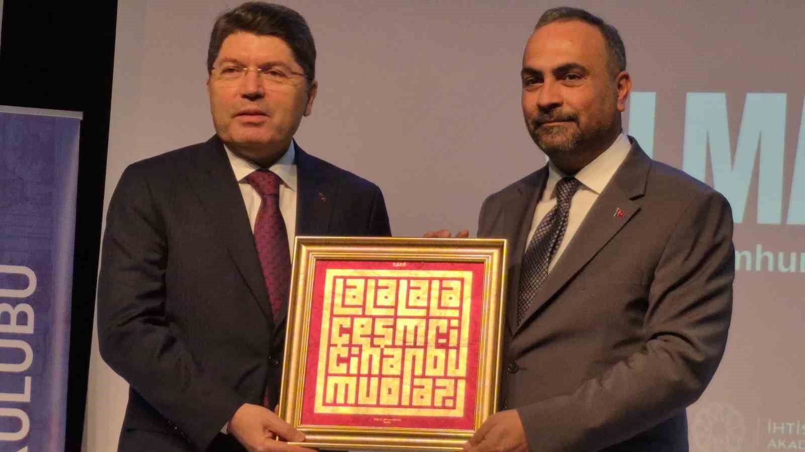 eski adalet bakani yilmaz tunctan yargi elestirilerine tepki 3 Bf1q2gqs