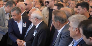 eski-chp-genel-baskani-deniz-baykalin-esi-olcay-baykal-topraga-verildi-BbKX38iW.jpg