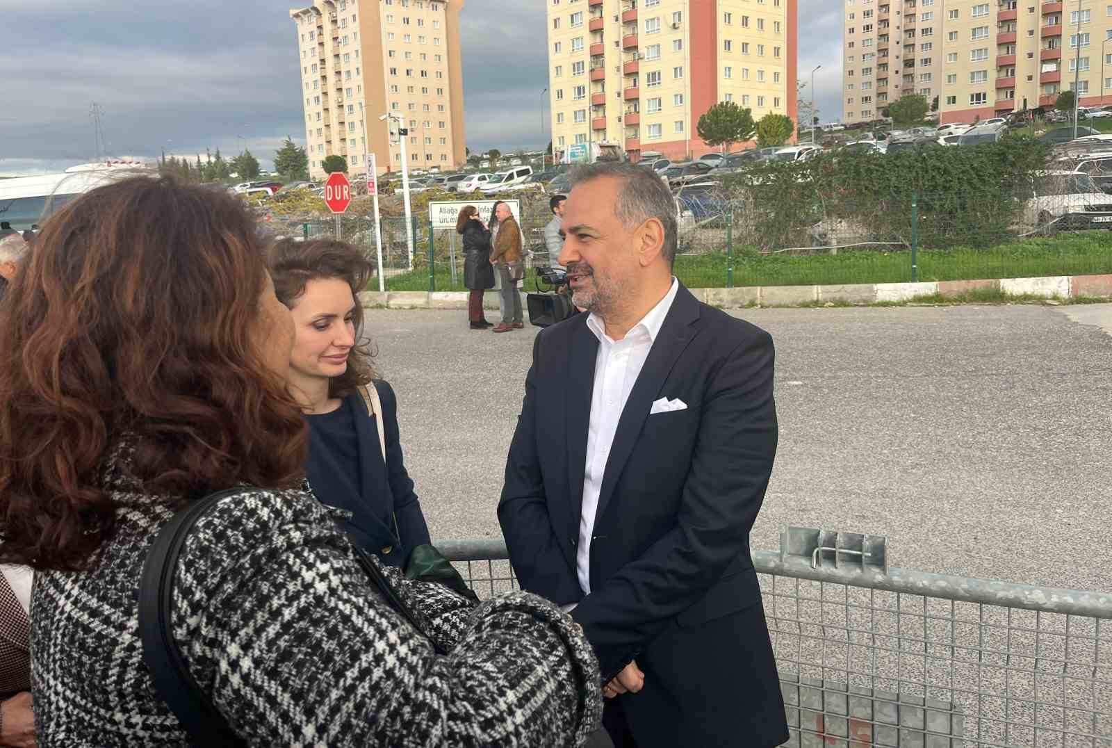 Eski CHP İzmir İl Başkanı Şenol Aslanoğlu yeniden gözaltına alındı 4 eski chp izmir il baskani senol aslanoglu yeniden gozaltina alindi 0 qEawneKN