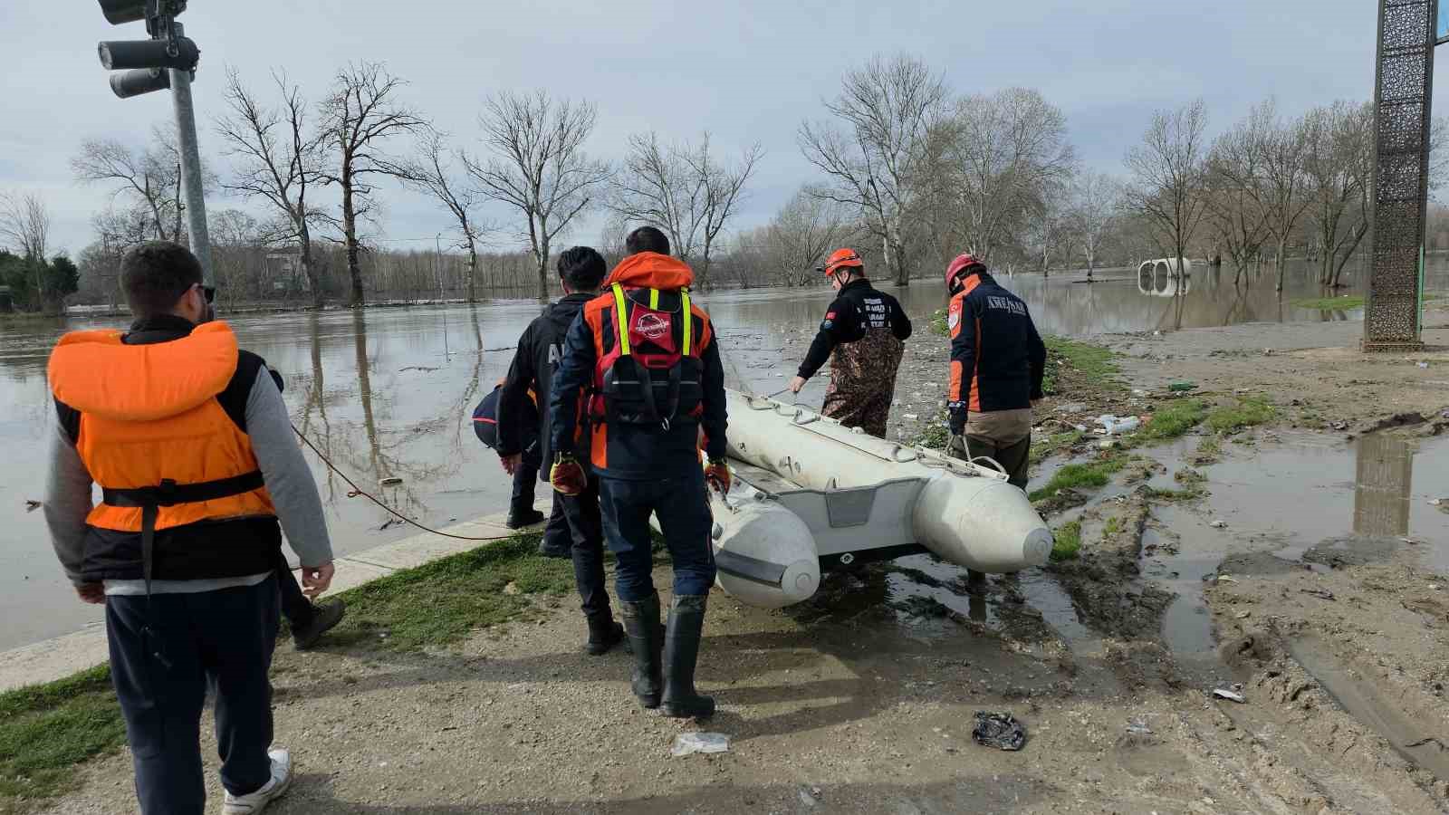 eski edirne belediye baskani hamit sedefci botla bahcesinden tahliye edildi 6 691JsBsW