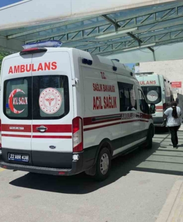 eski-es-dehseti-genc-kadin-hayatini-kaybetti-4-yasindaki-kizinin-durumu-ciddiyetini-koruyor-FbYm7QKJ.jpg