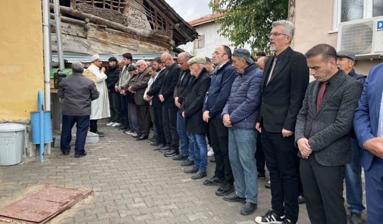 eski-esi-tarafindan-oldurulen-2-cocuk-annesi-kadin-topraga-verildi-2RQ72E71.jpg