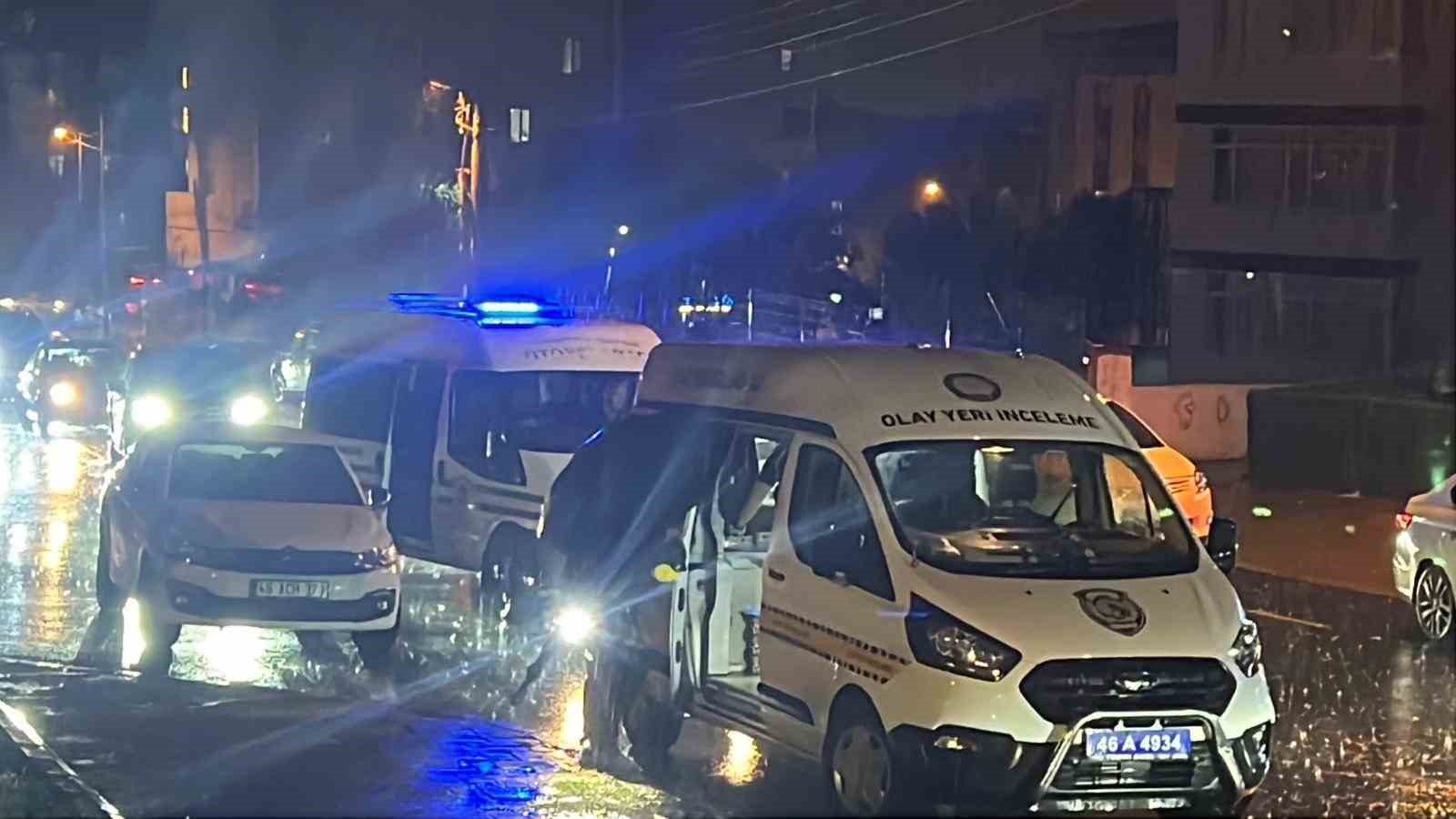 eski esi ve kayinvalidesini olduren supheli kendini vurdu 1 zCka8i95