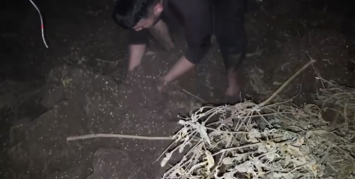 eski fabrika binasini uyusturucu imalathanesine cevirmis 130 kilo uyusturucu ele gecirildi 5 gvlEZ4zq