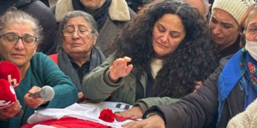 eski-ihd-izmir-sube-baskani-ali-aydin-son-yolculuguna-ugurlandi-XefUPg4x.jpg