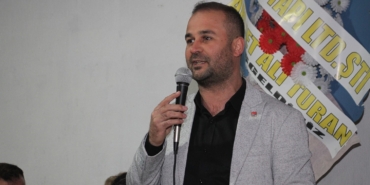 eski-ilce-baskani-girginden-chp-kula-ilce-baskanligina-sert-cikis-IKv9iIpt.jpg