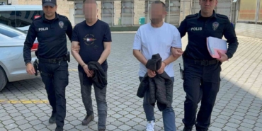 eski-is-yerinde-silahla-ates-acan-sahis-ve-arkadasi-tutuklandi-PjeXZCFk.jpg