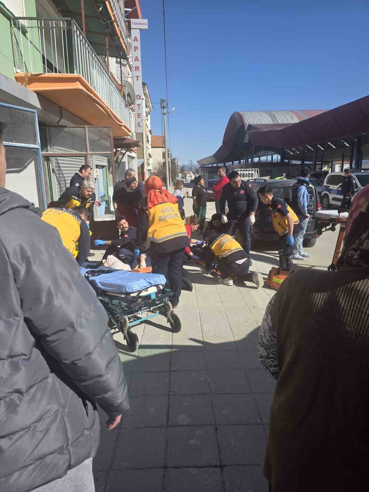 eski karisini bacagindan pompali tufekle yaraladi is yeri sahibi tarafindan kolundan vuruldu 0 hcWuvCpN