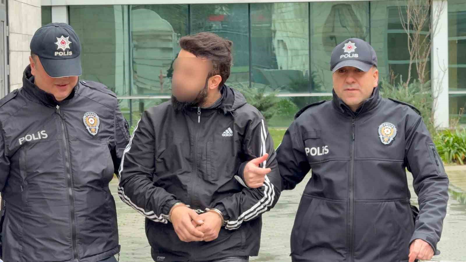 ’Eski kız arkadaşının evine zorla girdiği’ iddiasıyla tutuklandı 5 eski kiz arkadasinin evine zorla girdigi iddiasiyla tutuklandi 1 8MGaq4Ka
