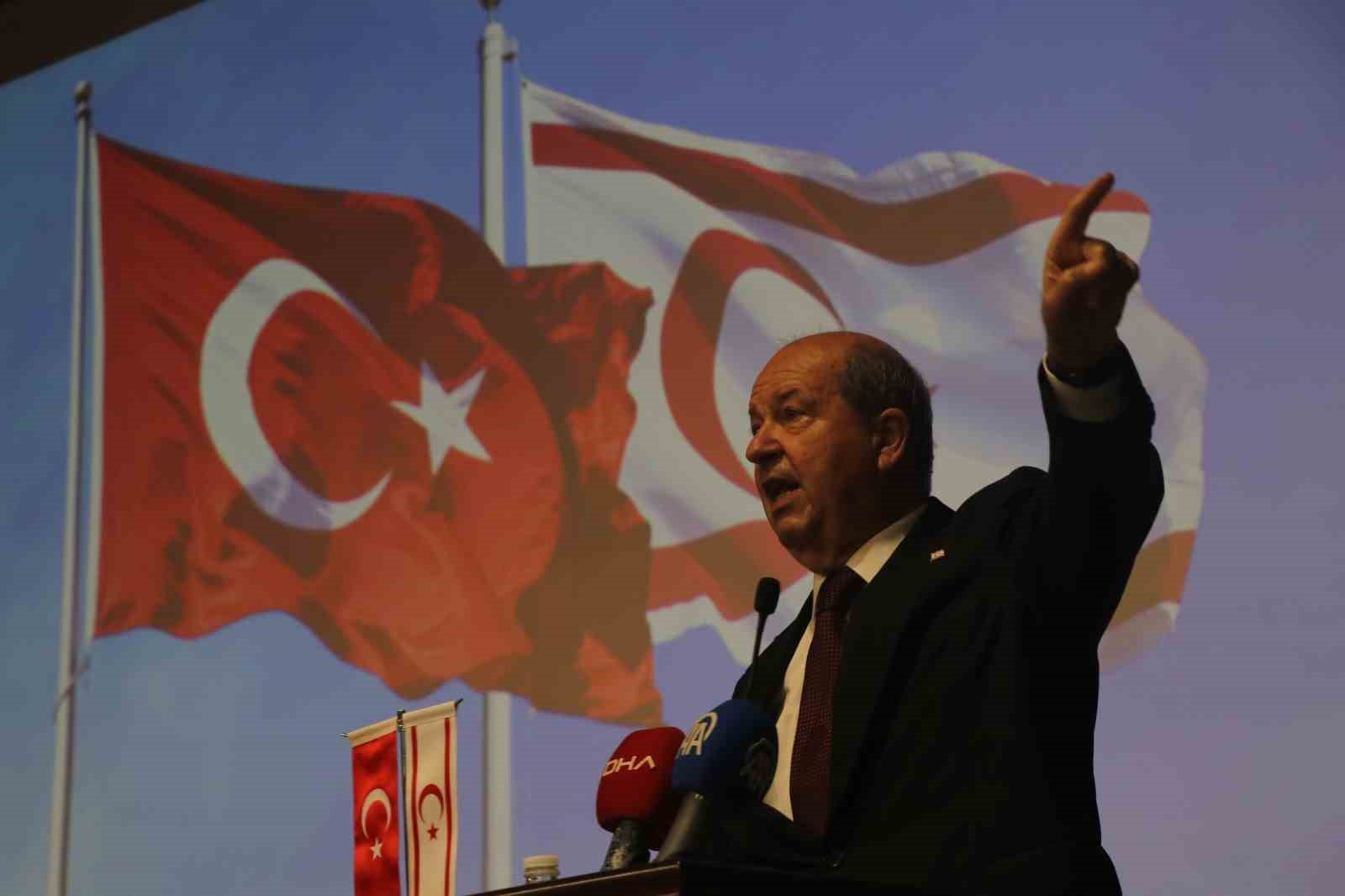 eski kktc cumhurbaskani tatar ana vatan yavru vatan mavi vatan ve gok vatan anlayisiyla JpBJ5y7H