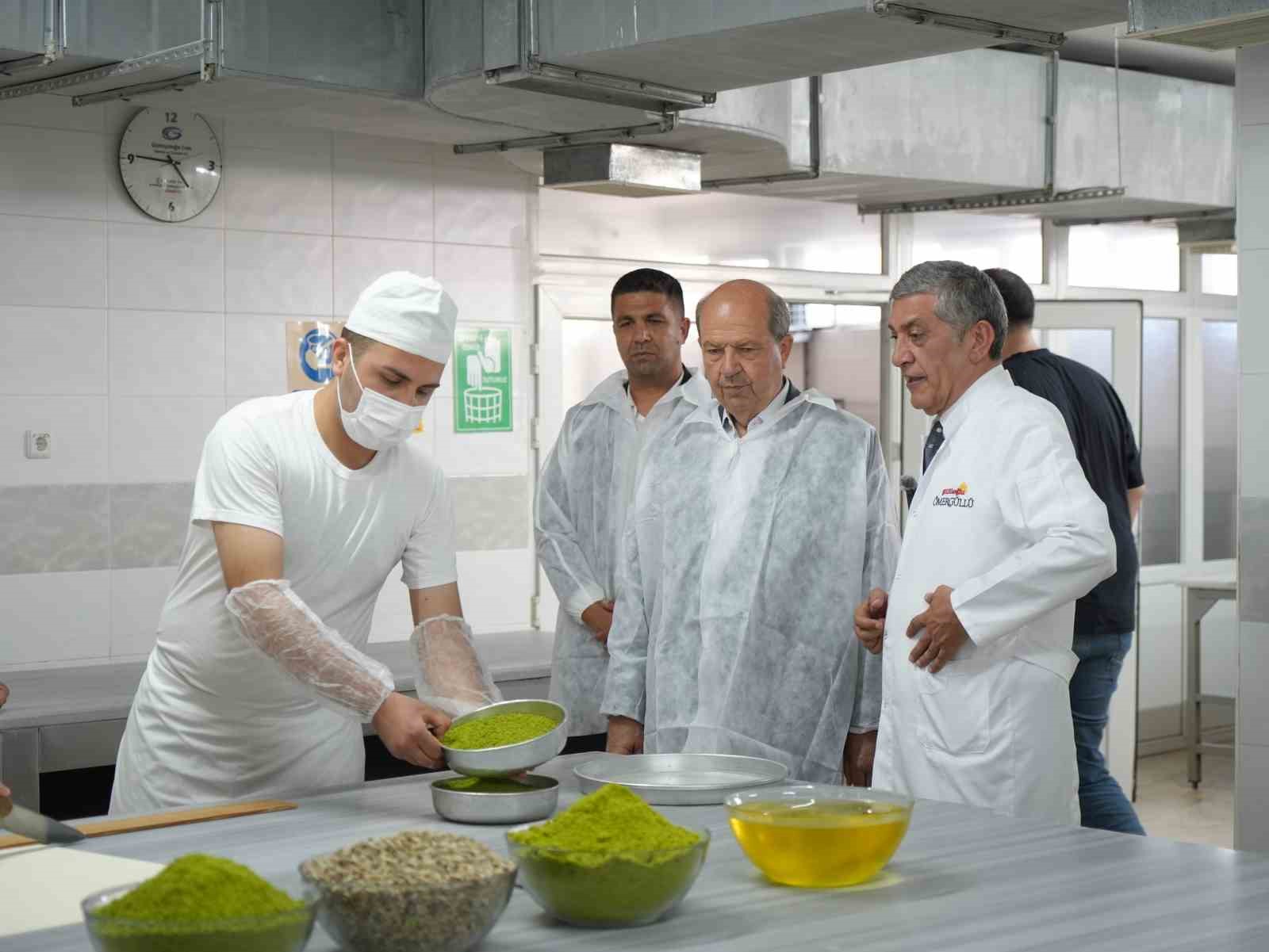 eski kktc cumhurbaskani tatar esas baklava gaziantepindir tescillidir ve kopyasi da mumkun degildir 5 BDjuC6Dg