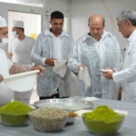 eski-kktc-cumhurbaskani-tatar-esas-baklava-gaziantepindir-tescillidir-ve-kopyasi-da-mumkun-degildir-5xEBNnYG.jpg