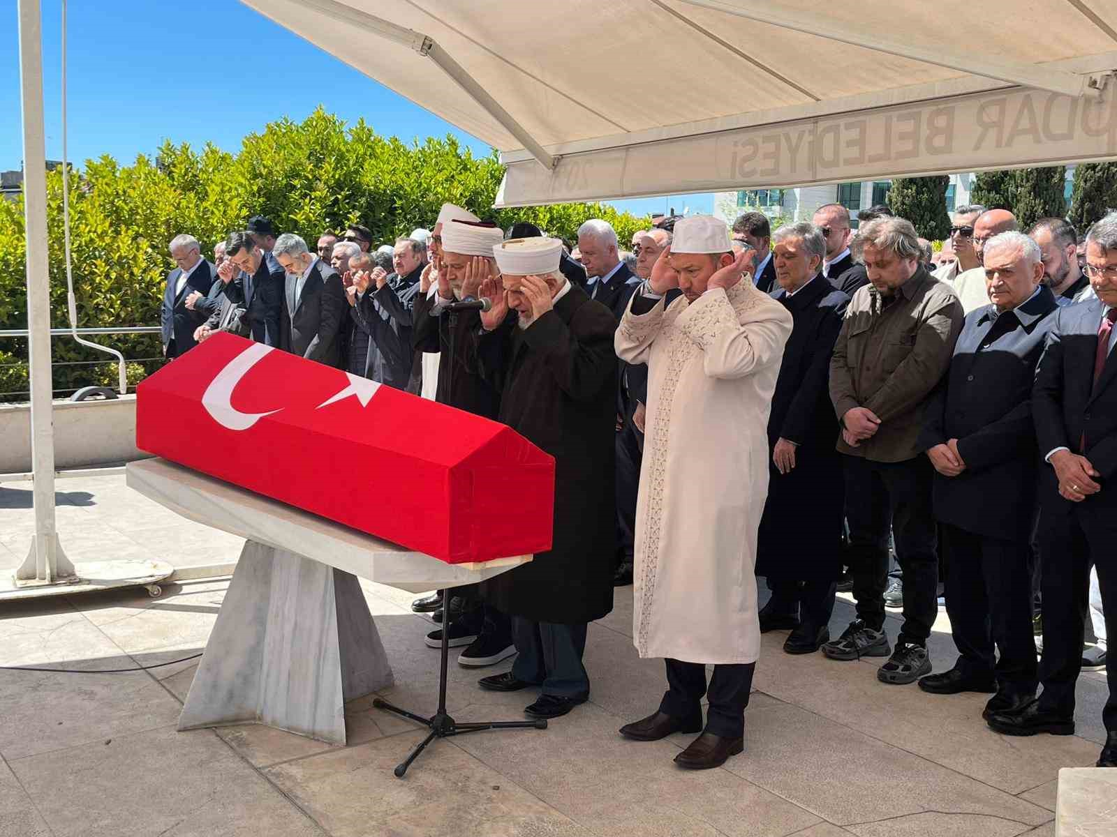 eski milletvekili mehmet mustafa acikalin son yolculuguna ugurlandi 3 d5E2yS5Q
