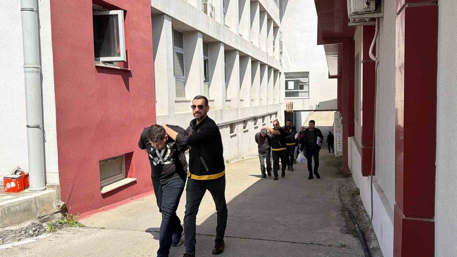 eski polisin katil zanlisi yakalandi 0 c4mTGIRK