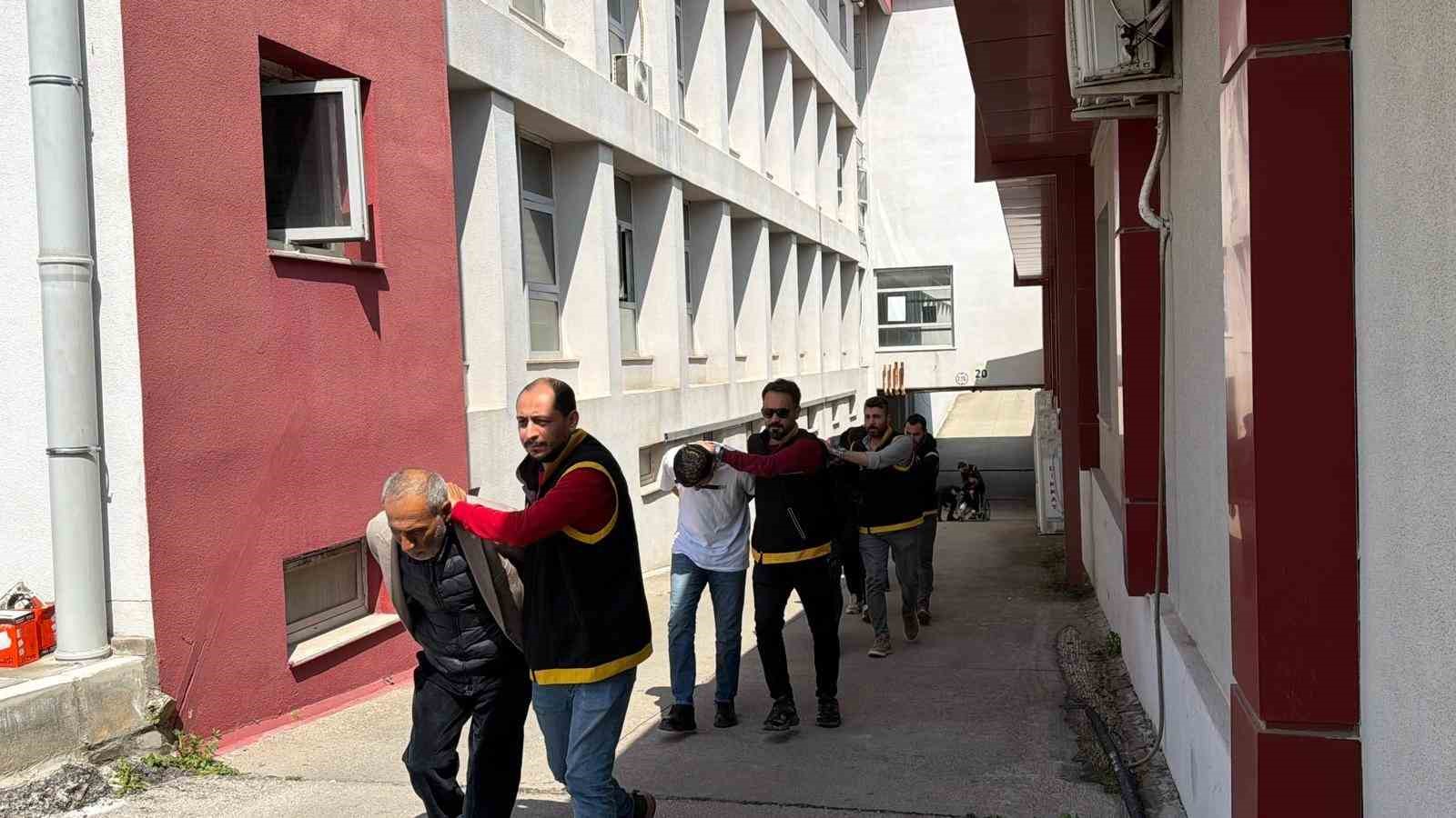 eski polisin katil zanlisi yakalandi 2 v84fIYhd