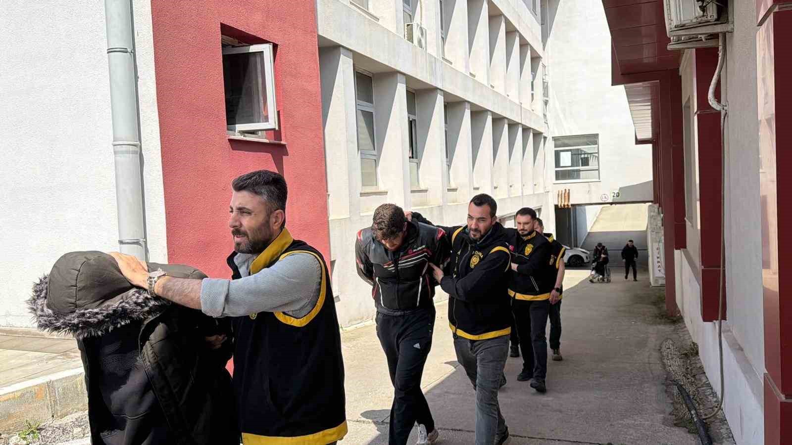 eski polisin katil zanlisi yakalandi 3 1h1eZHyX