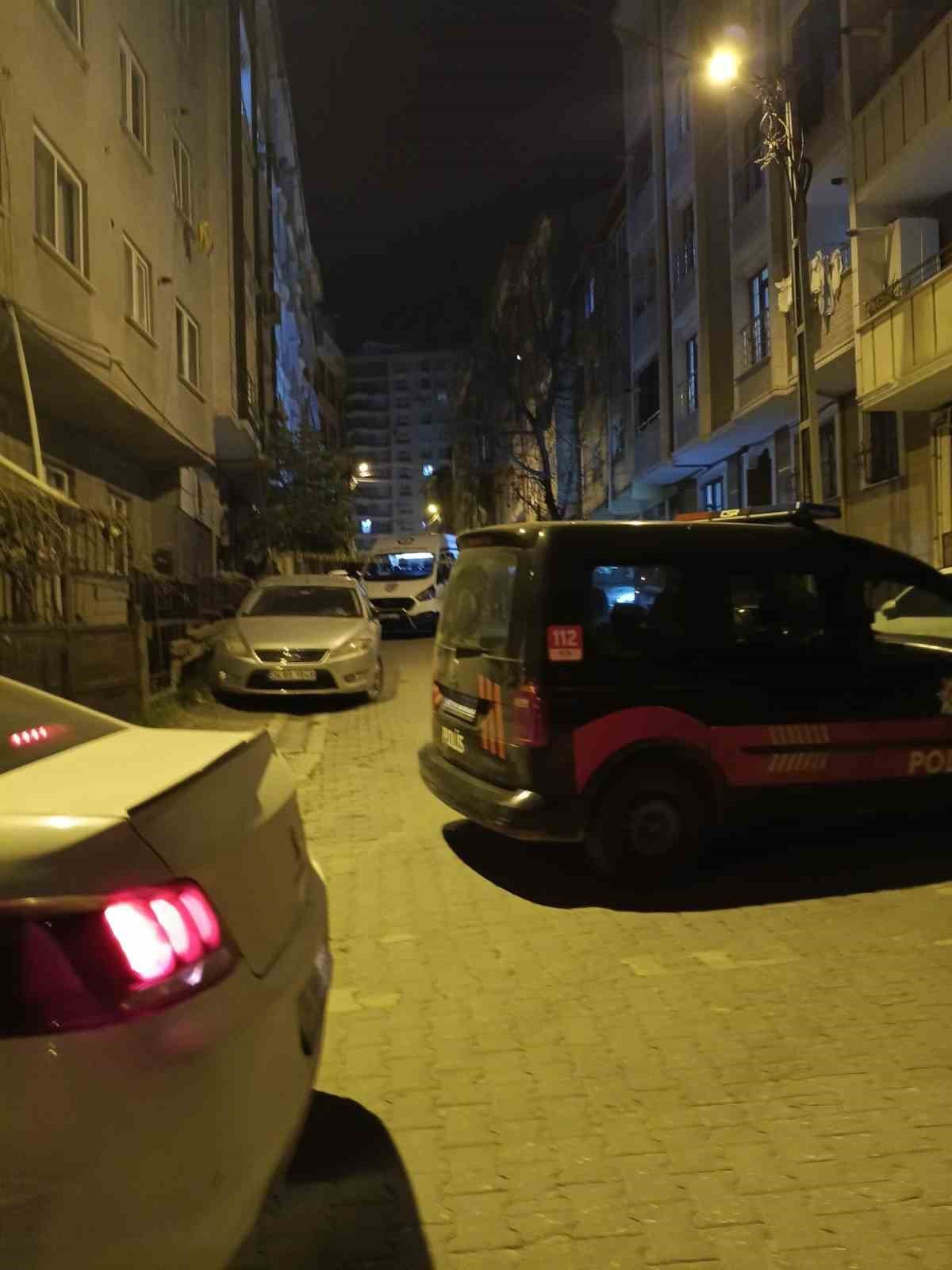eski sevgili evini basti binayi taslayarak etrafa ates etti o anlar kamerada 1 e2lcpwMR