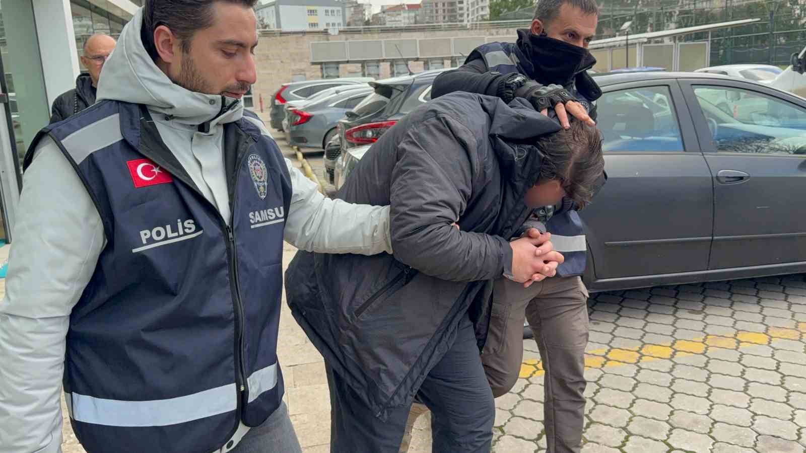 eski sevgilisine cinsel saldiridan tutuklandi 2 h4enu1Ms