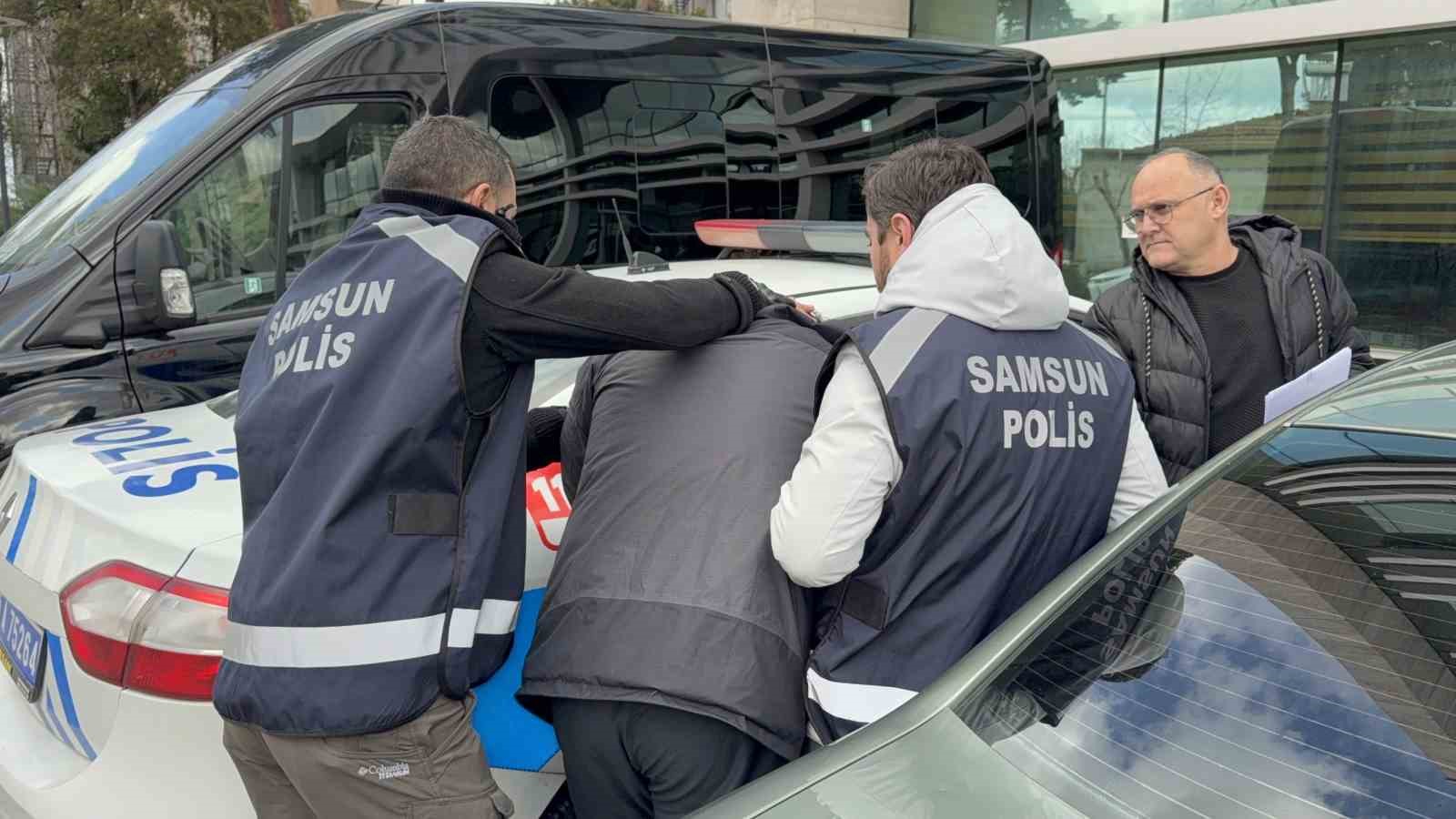 eski sevgilisine cinsel saldiridan tutuklandi 3 LCGWLyPK