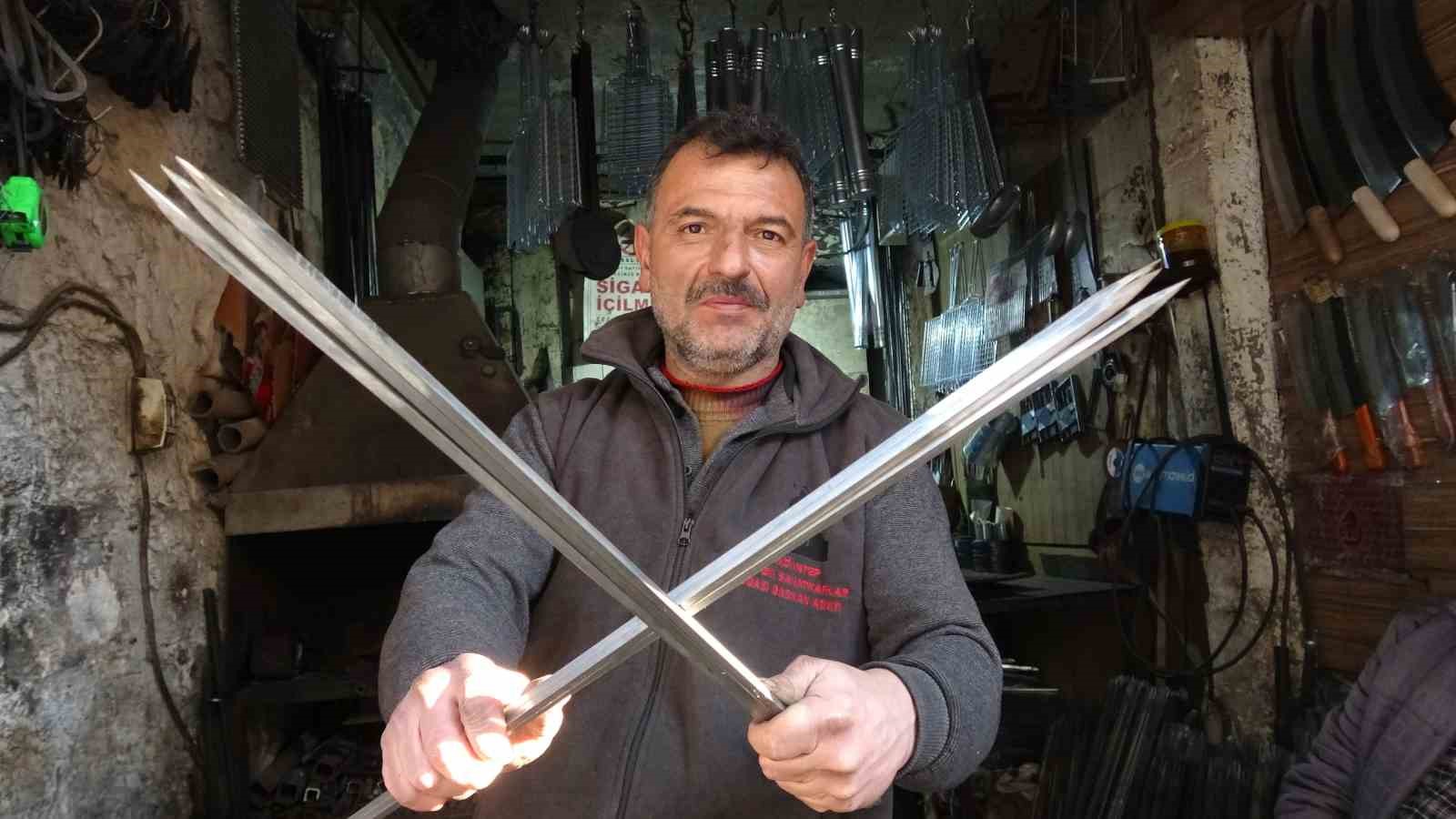 eski yontemlerle urettigi kebap sislerini 15 ulkeye ihrac ediyor 4 uzSNqeIP