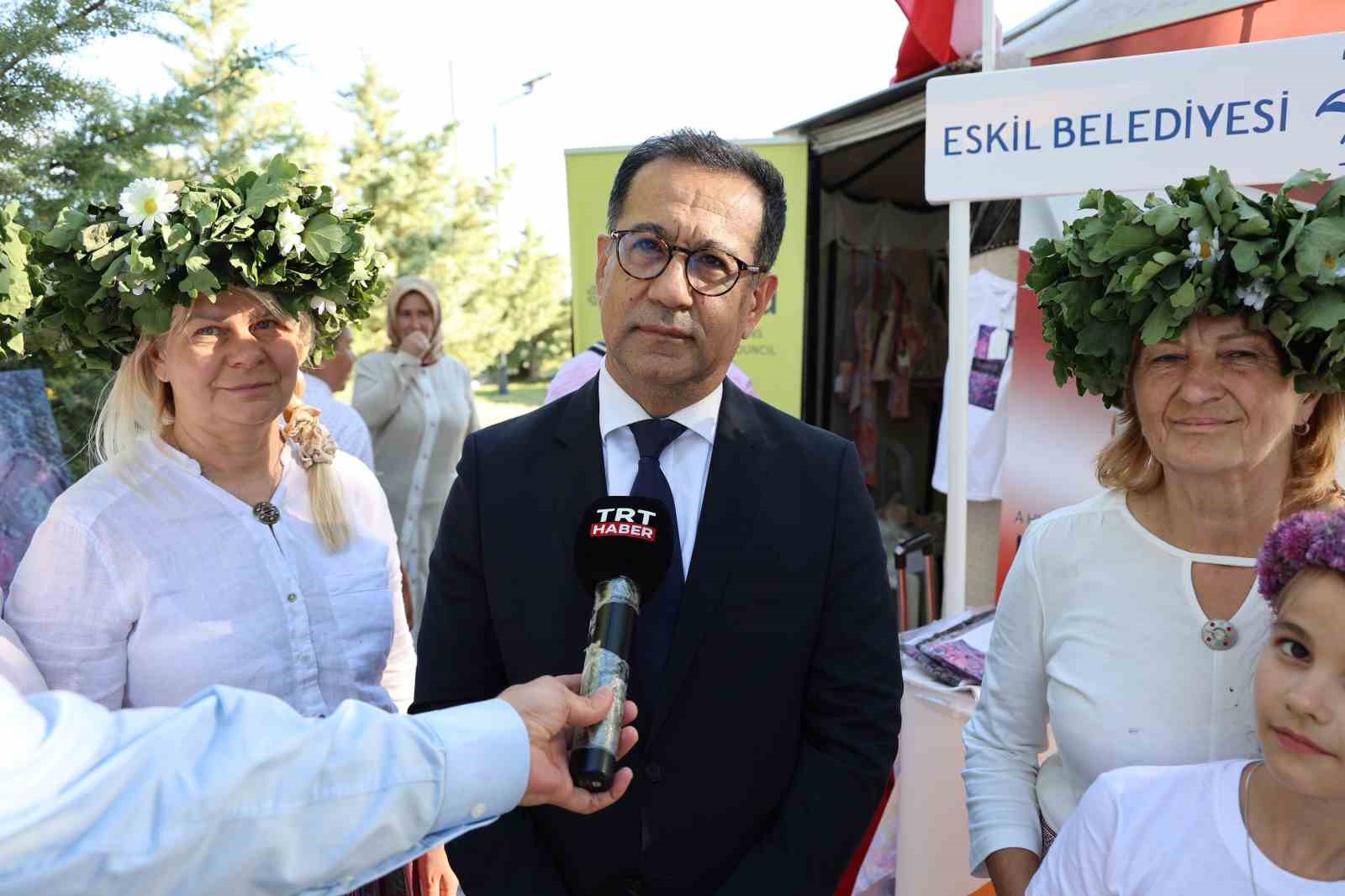 eskil tuz golu uluslararasi kultur festivali 25 ulkenin buyukelcilerinin katilimiyla basladi 2