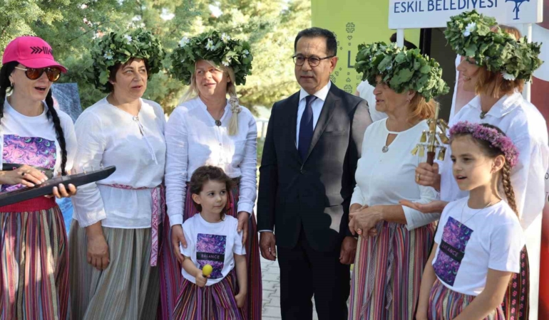 eskil-tuz-golu-uluslararasi-kultur-festivali-25-ulkenin-buyukelcilerinin-katilimiyla-basladi-Rgdu831g.jpg