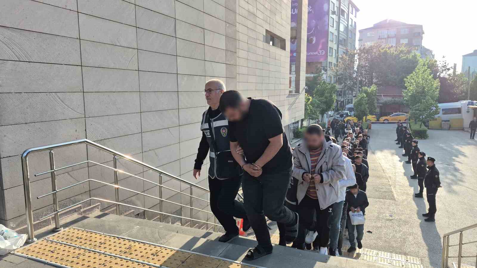 eskisehir merkezli 33 ildeki 87 milyar liralik yasa disi bahis operasyonunda 45 supheli adliyeye