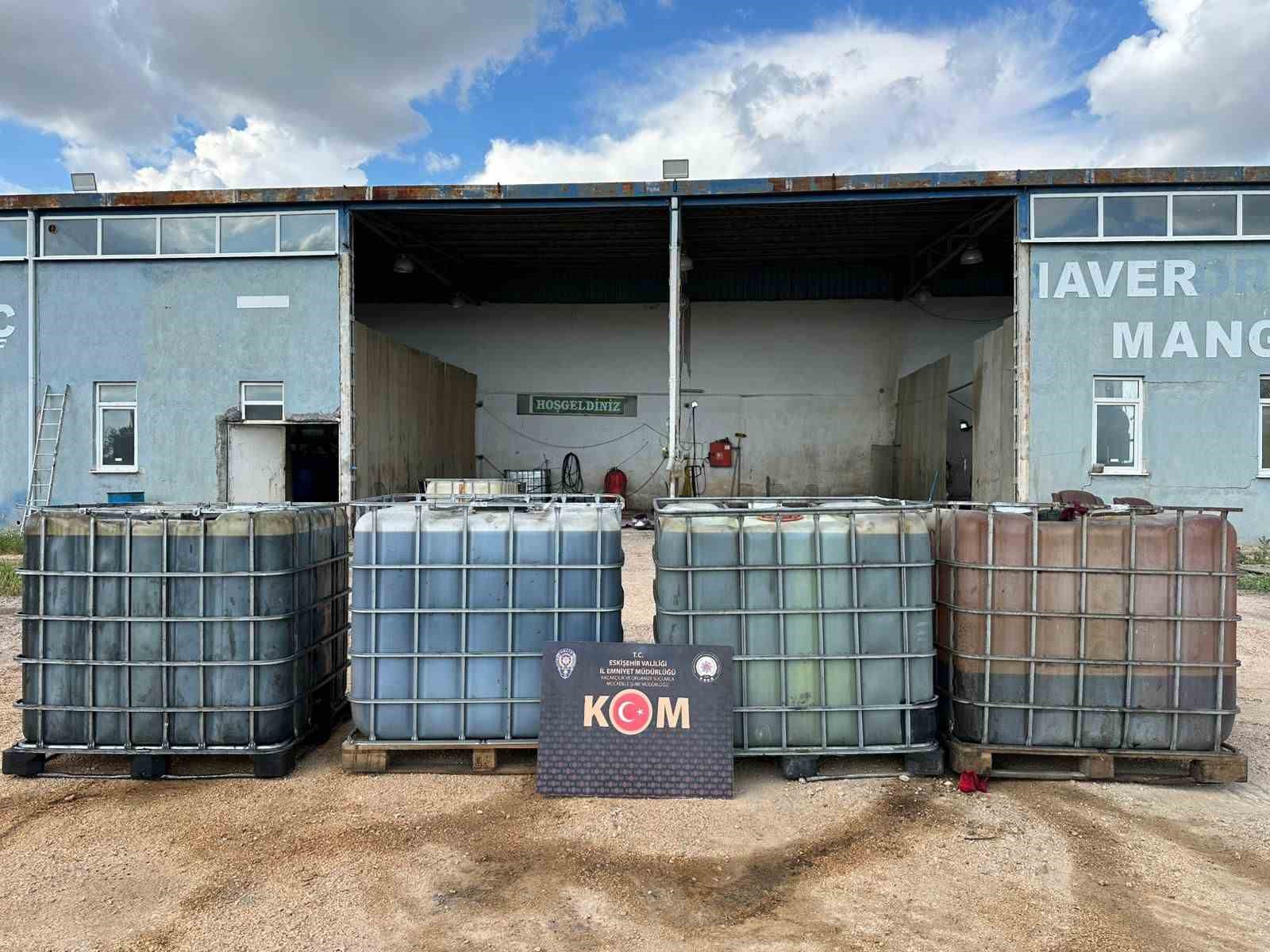 eskisehirde 23 bin 245 litre kacak akaryakit ureten sahis yakalandi 0 jsbSSfHc