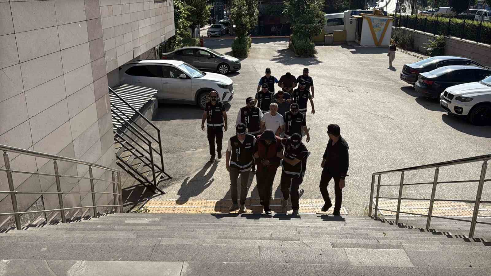 eskisehirde 23 bin 245 litre kacak akaryakit ureten sahis yakalandi 4 wXTKuidZ