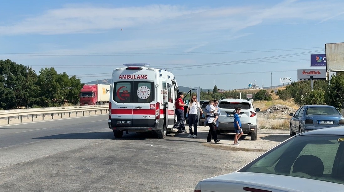 Eskişehir’de 24 kişinin yaralandığı otobüs kazasında şoför ve yolcu kaza anını anlattı 4 eskisehirde 24 kisinin yaralandigi otobus kazasinda sofor ve yolcu kaza anini anlatti 0 qw7gKdWK